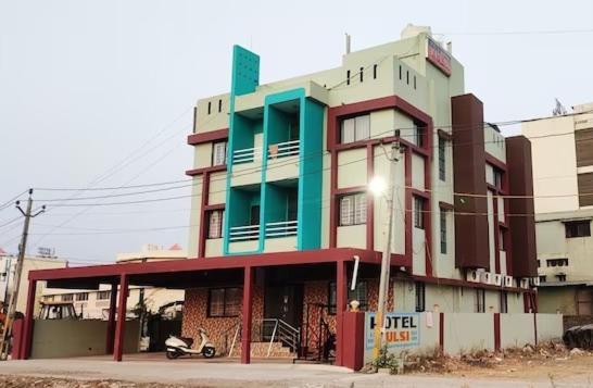 Hotel Mahakal Tulsi Somnāth Екстериор снимка